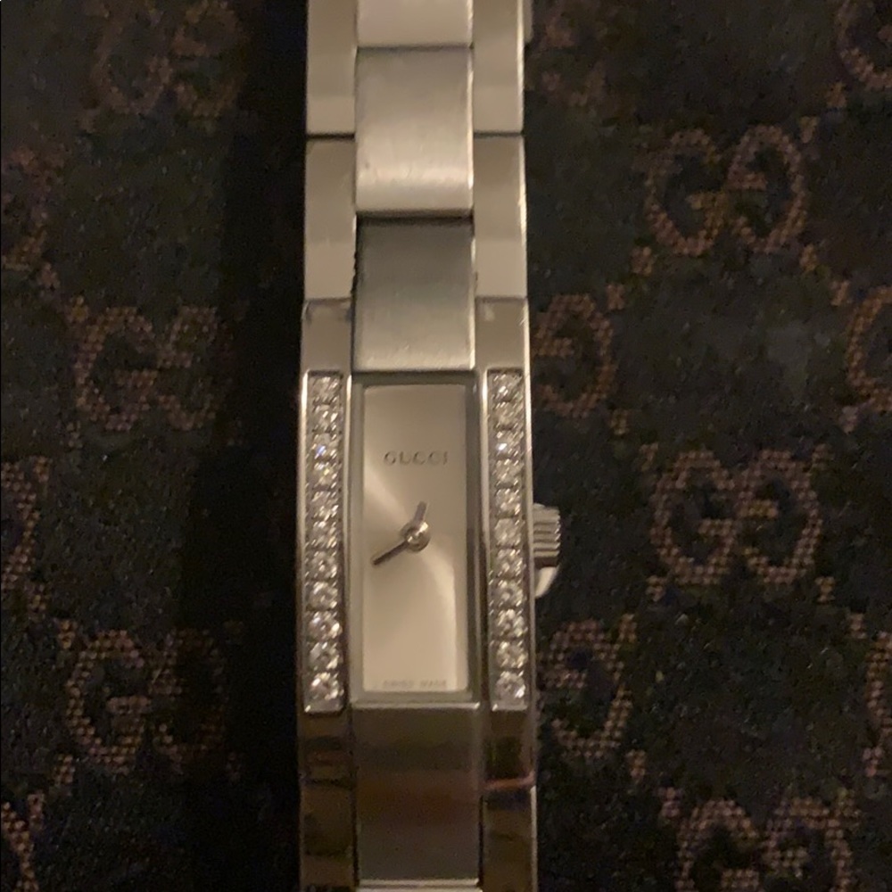 Gucci Diamond Watch